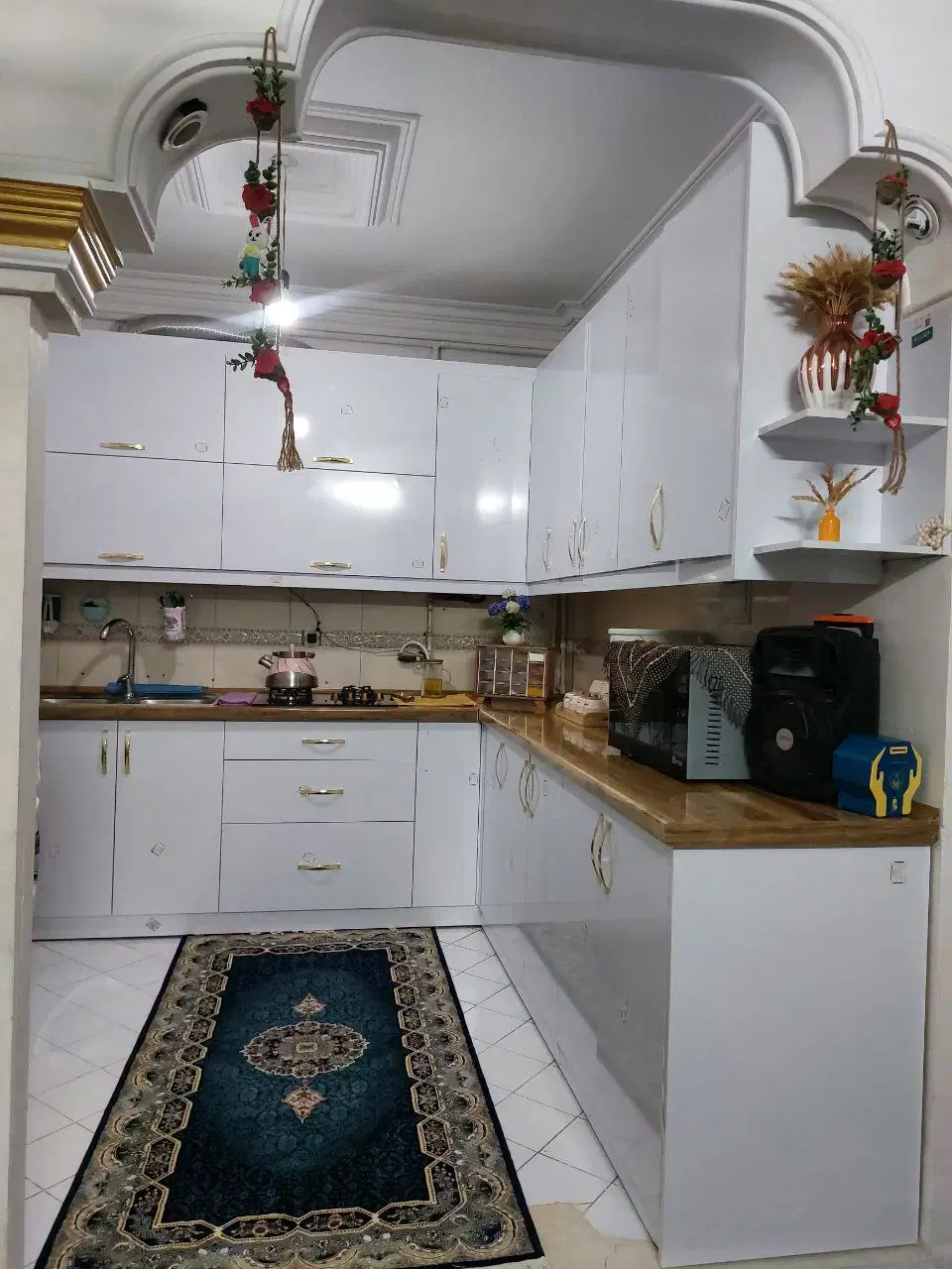 خانه ویلایی۲۰۰ متری و مغازه تجاری دائم حسینی محراب