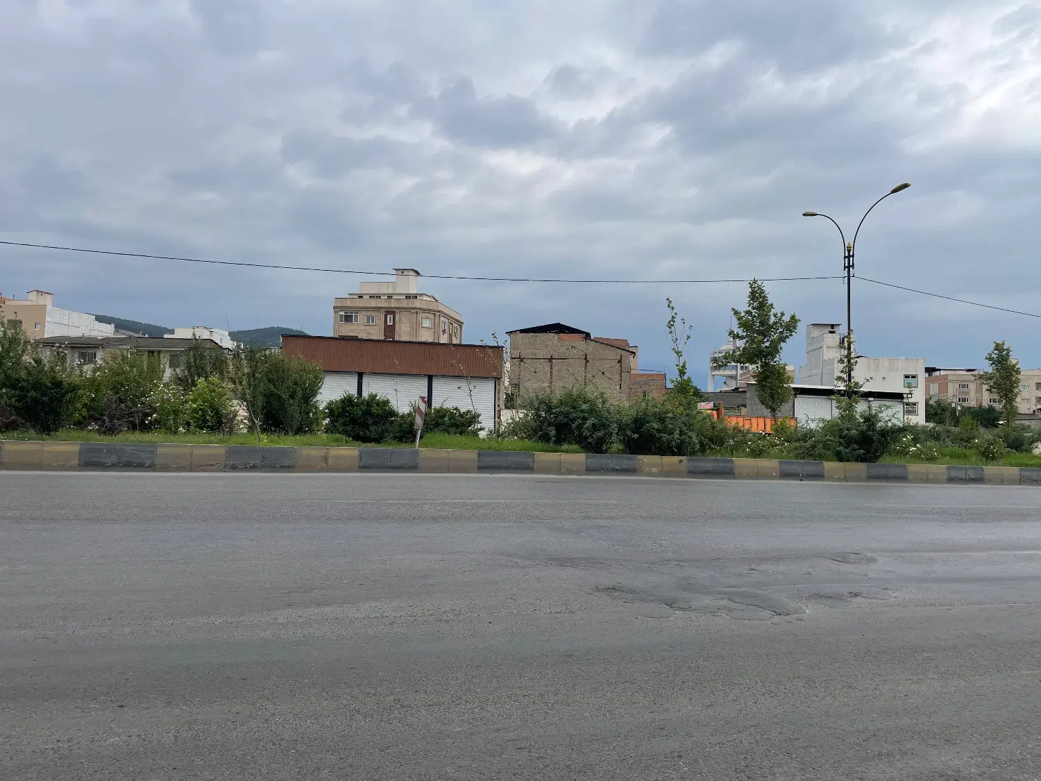 اجاره مغازه ۱۸۰ متری ،بلوار خلیج ما بین خلیج ۴ و ۶