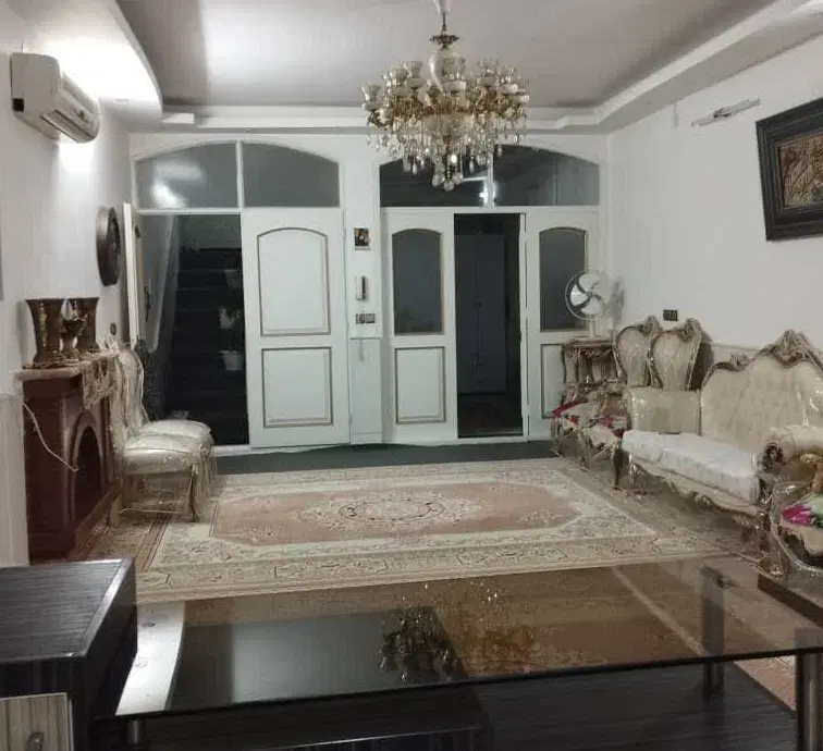 ۱۰۰ متری دو طبقه و نیم طبقه