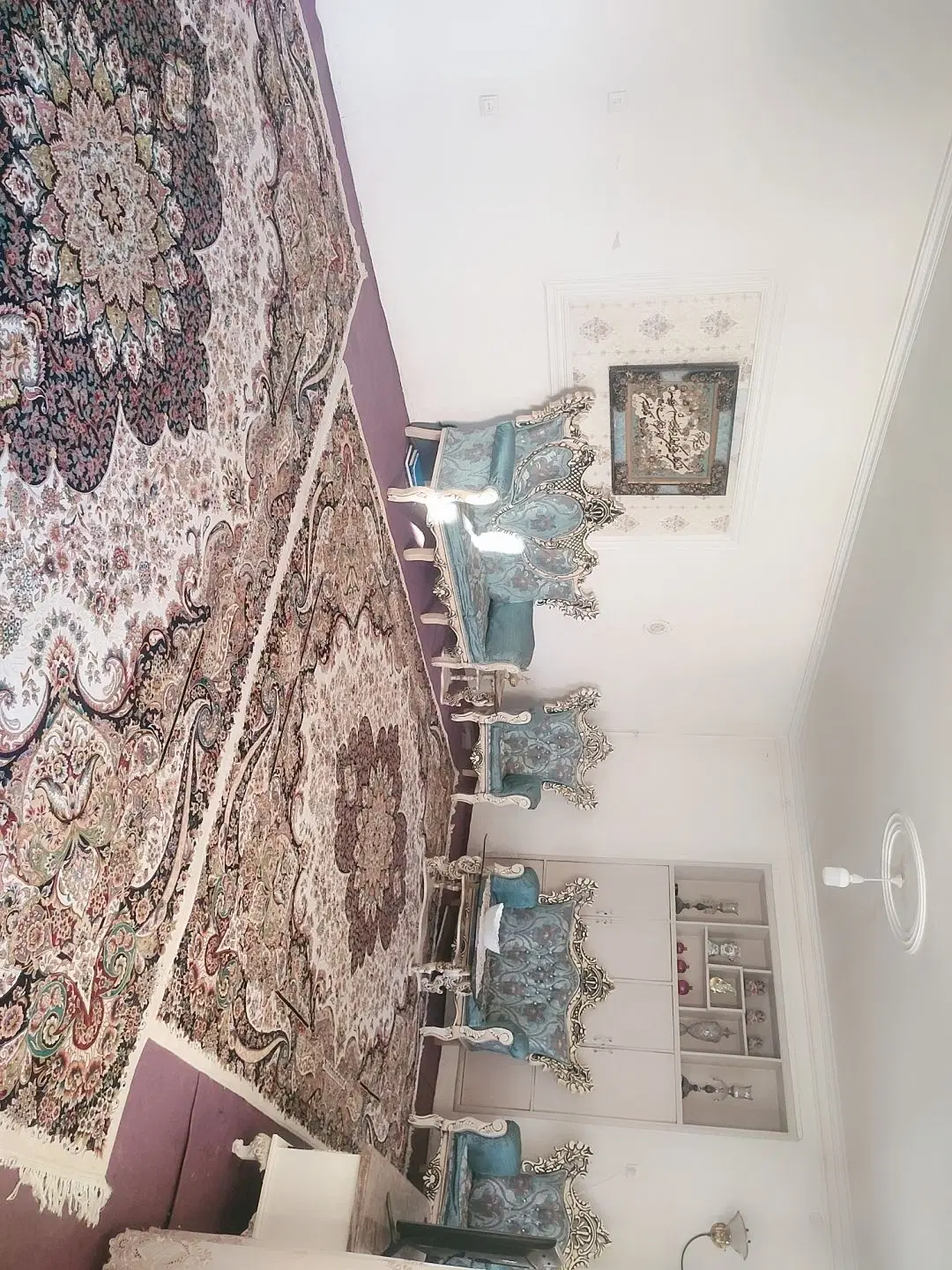 حیاط ۲طبقه