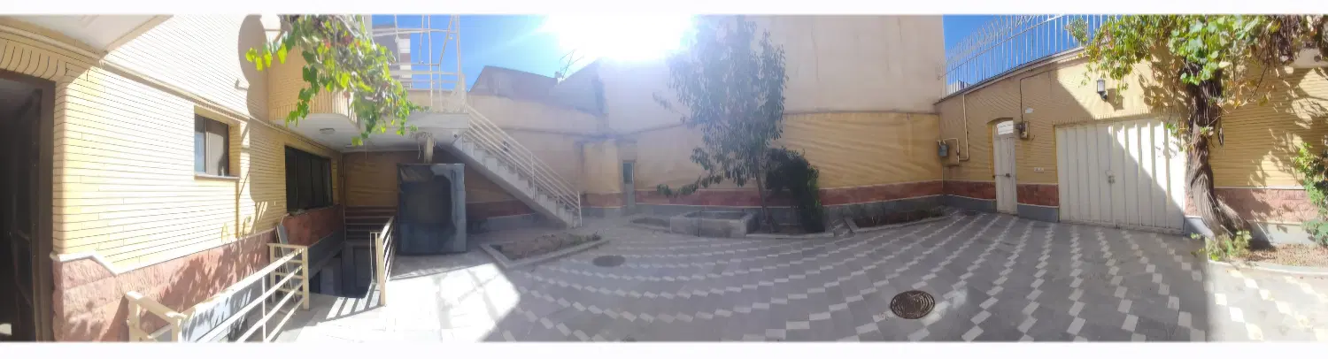 فروش ساختمان ویلایی (حیاط دار)