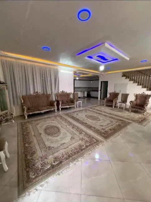 ویلا استخردار