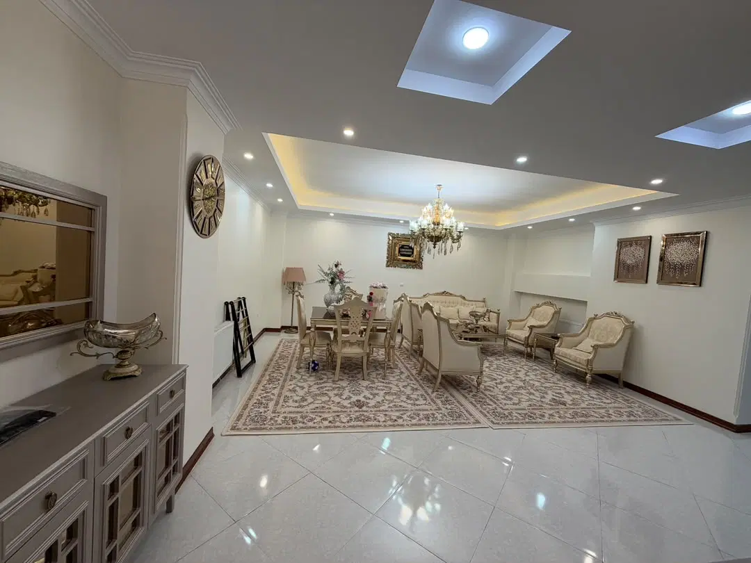 ۹۵ متر دکتر هوشیار