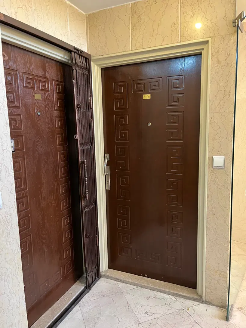۹۰ متر فول امکانات ۲ خوابه ۱۹۰ غربی