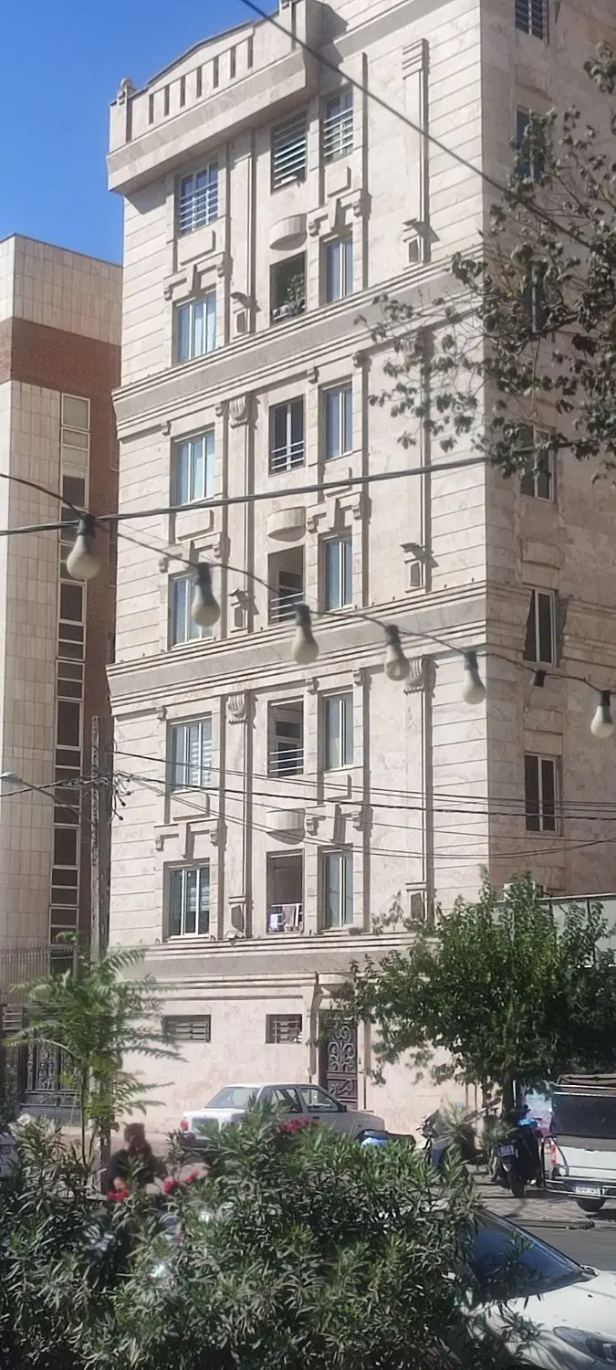 ۶۵ متری هداوند میرزایی