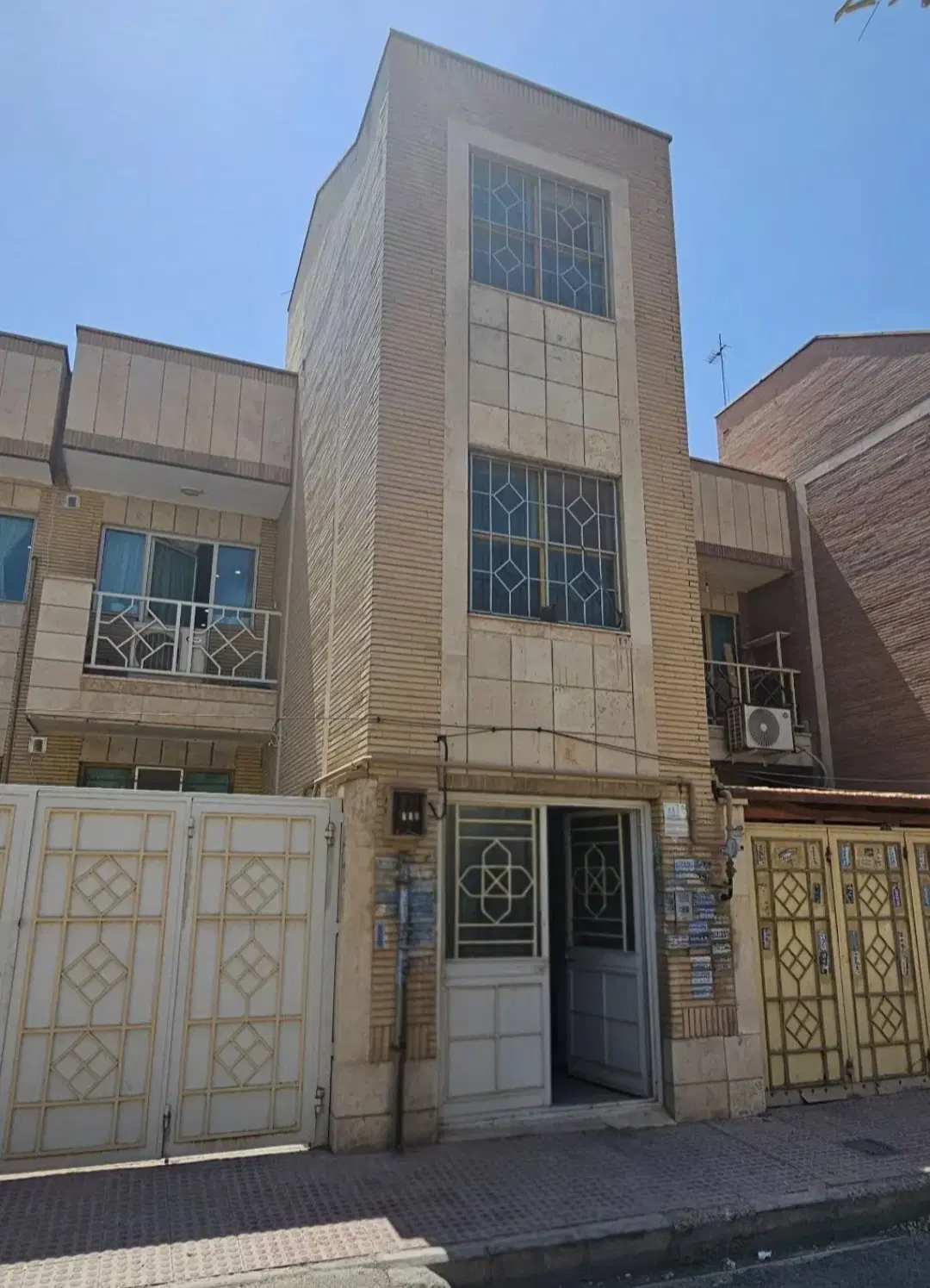 فروش مشاعی ۱۰۵ متری _ نسترن