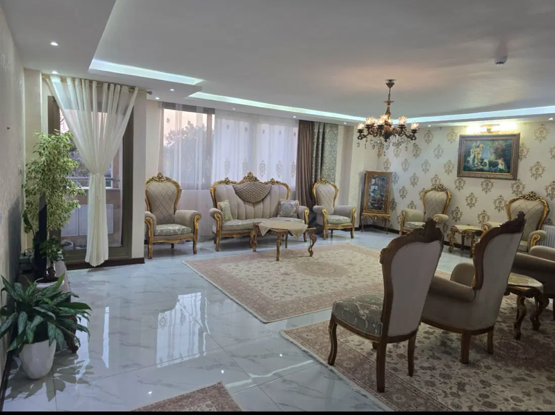 آپارتمان تک واحدی