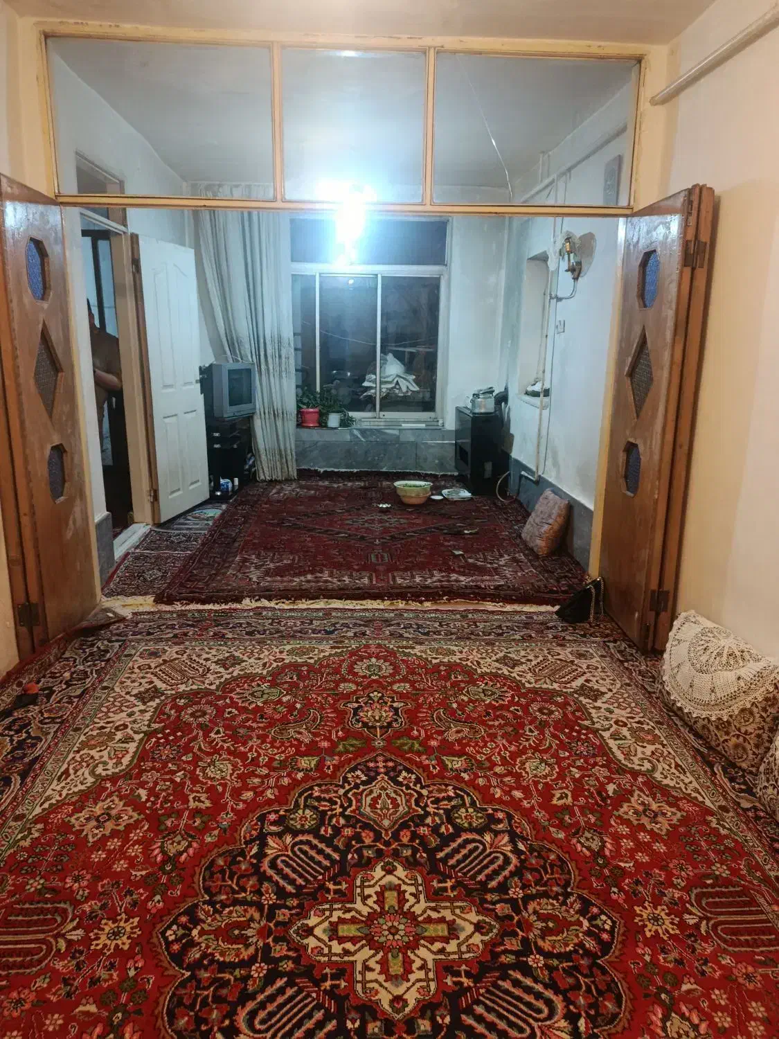 حیاط دو طبقه حیدرآباد پاسداران