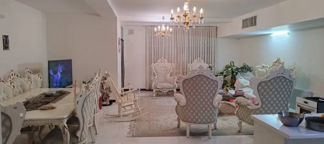 دو خوابه لوکس__ سالن بزرگ__ دو تراسه