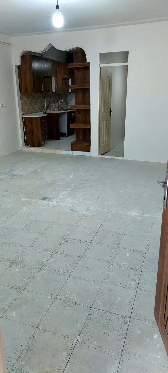۷۰ متر همکف بلوار نسترن