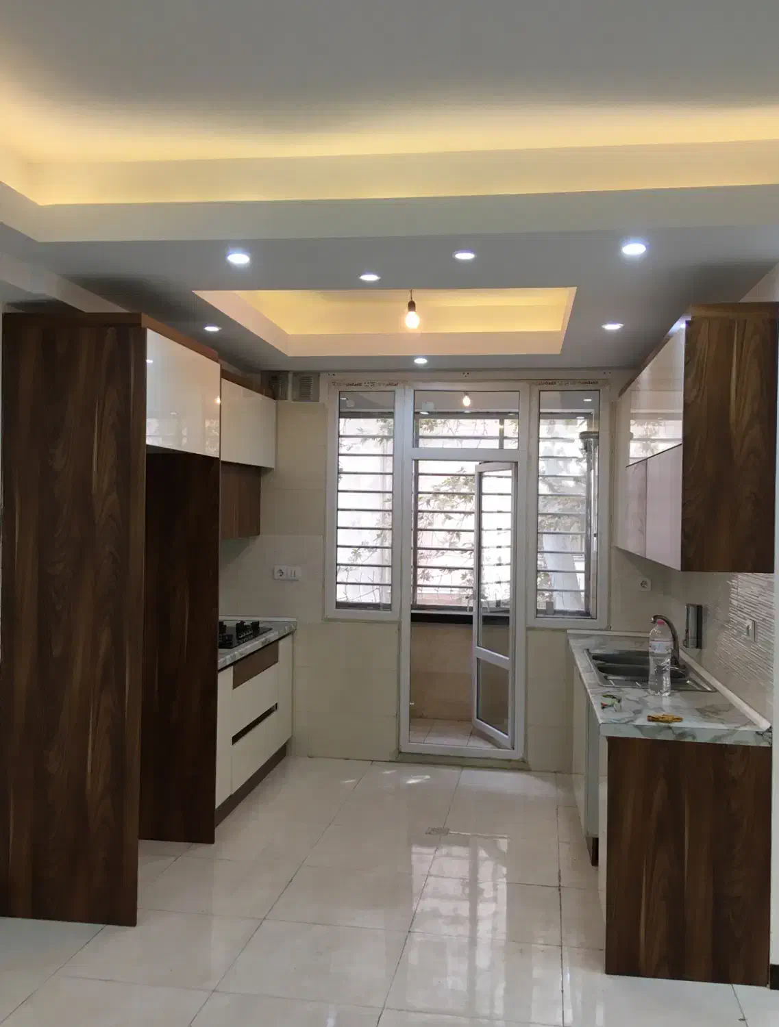 اپارتمان ۸۵ متری ( بسیار خوش نقشه ) سی متری جی