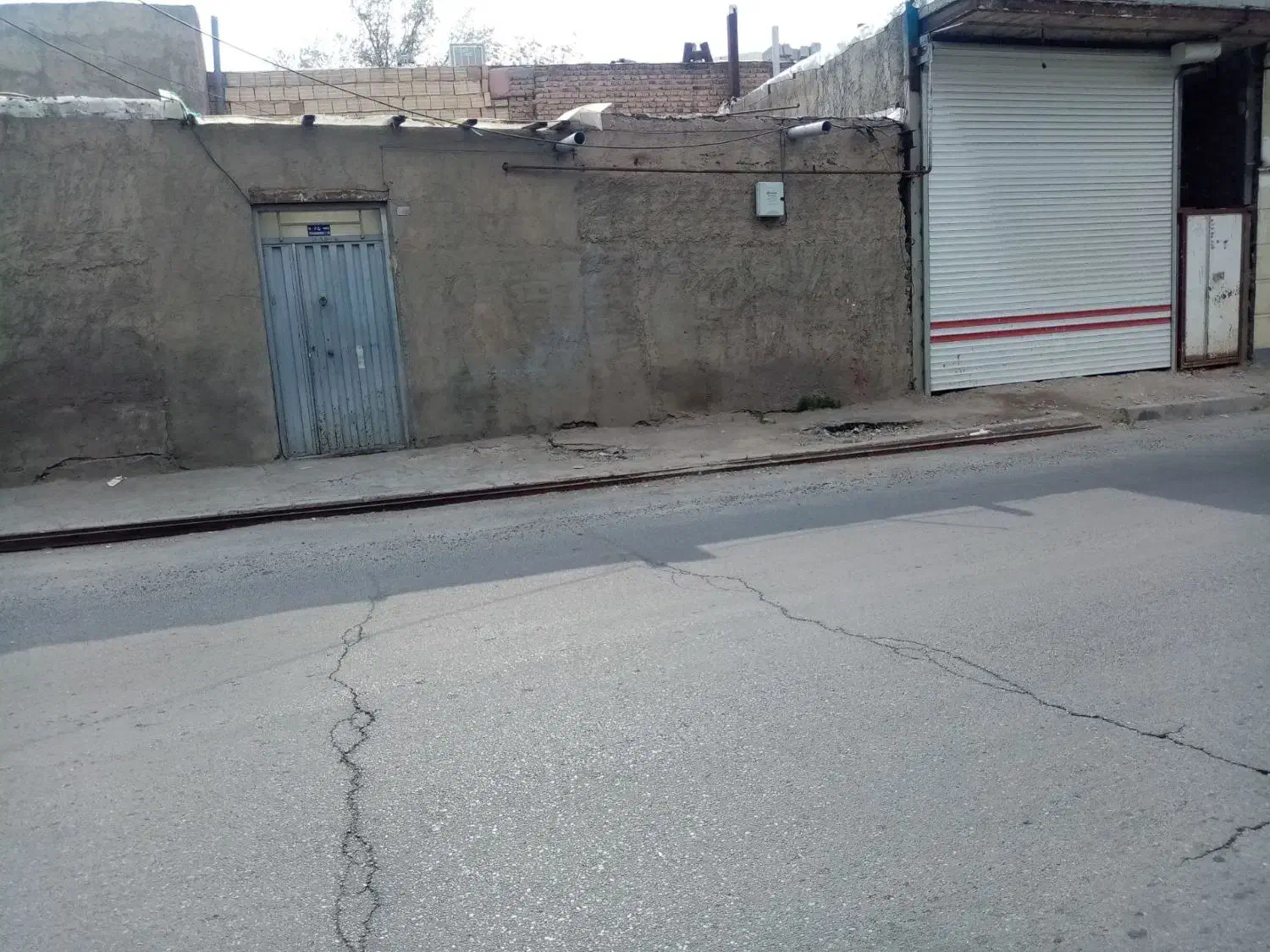 یک قطعه زمین مسکونی تجاری دوبر در باسمنج