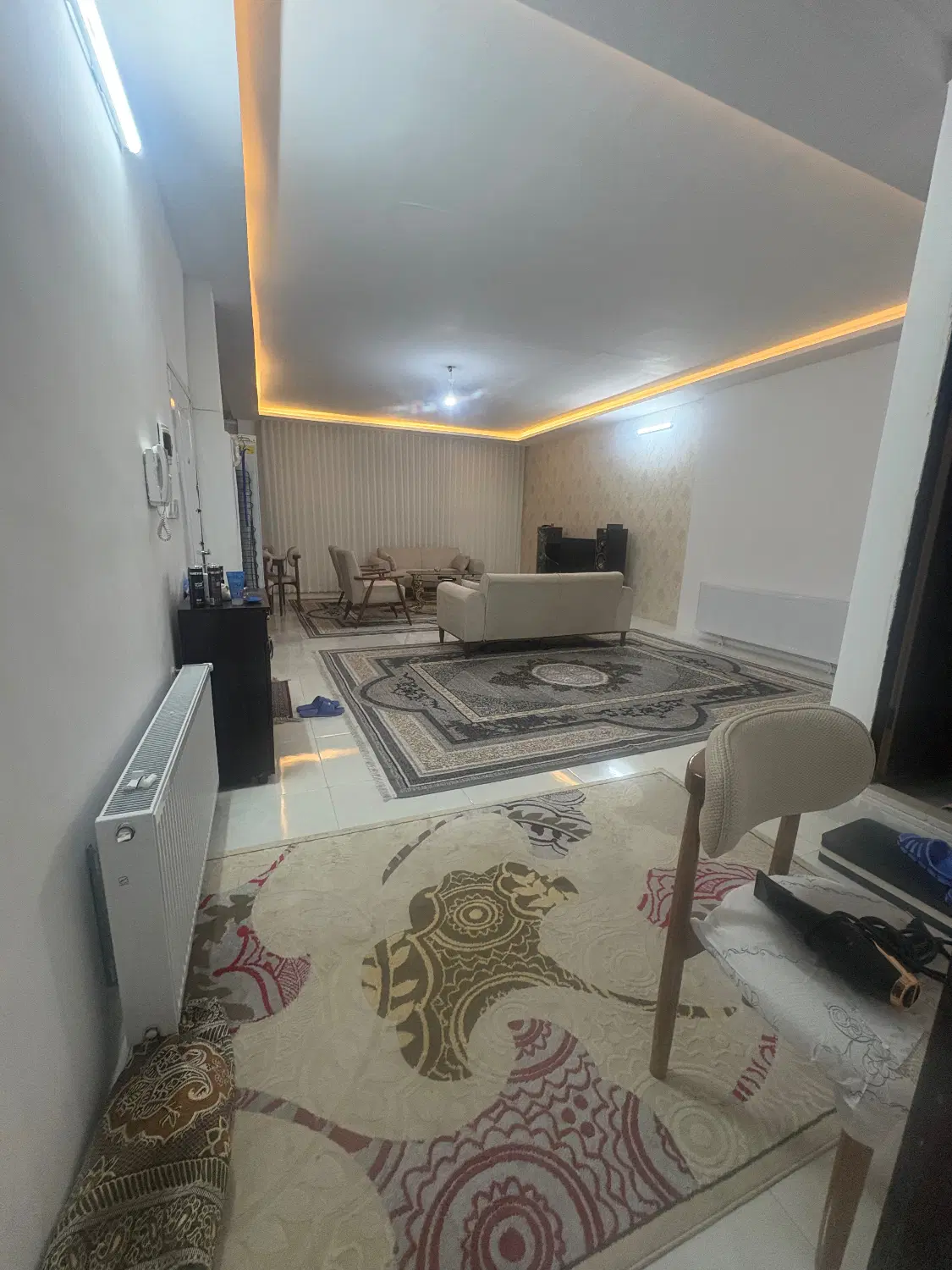 آپارتمان نوساز در کشاورز ۷