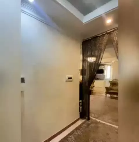 آپارتمان ۸۰ متر ۲ خواب فروش فوری