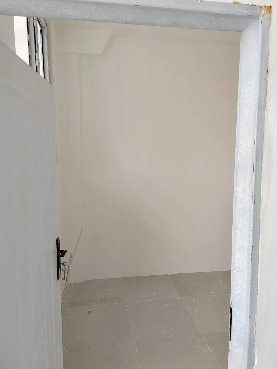 آپارتمان تازه ساخت و شیک