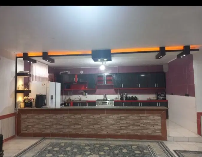 ۲۰۰ متر_نگارستان۸_تمیز_حیاط دارطبقه بالا