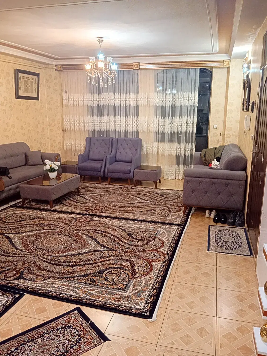 فروش واحد 90 متری راه اهن کوی قدس