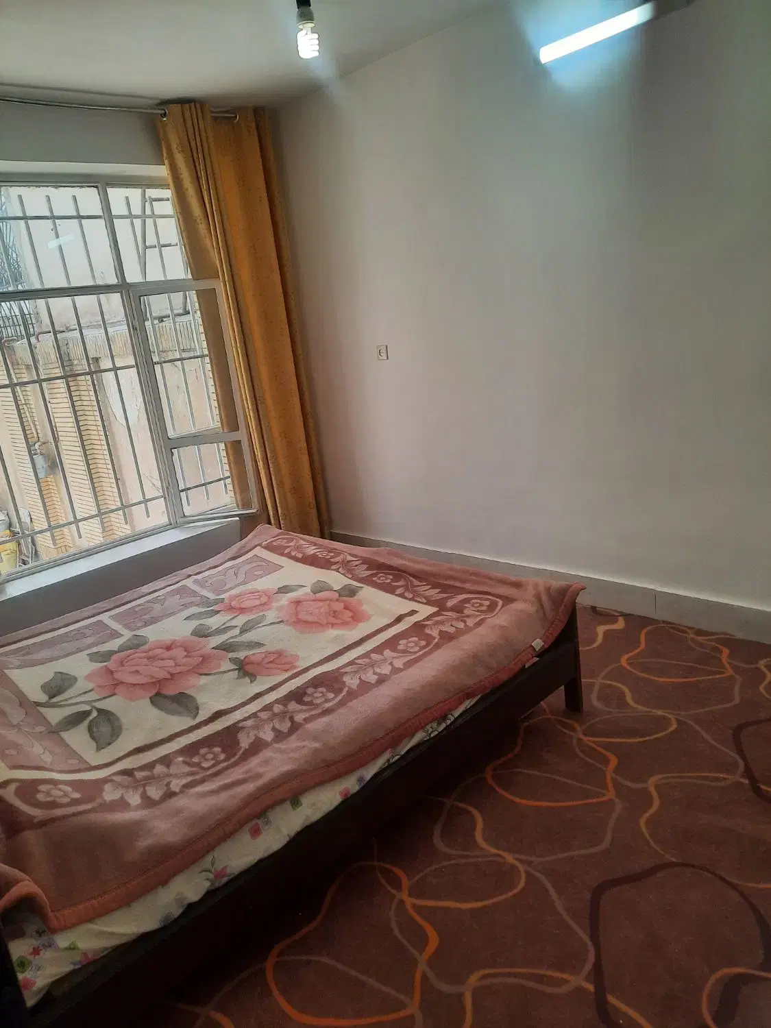 منزل دربست ویلایی با پارکینگ(سوییت،آپارتمان، خونه)
