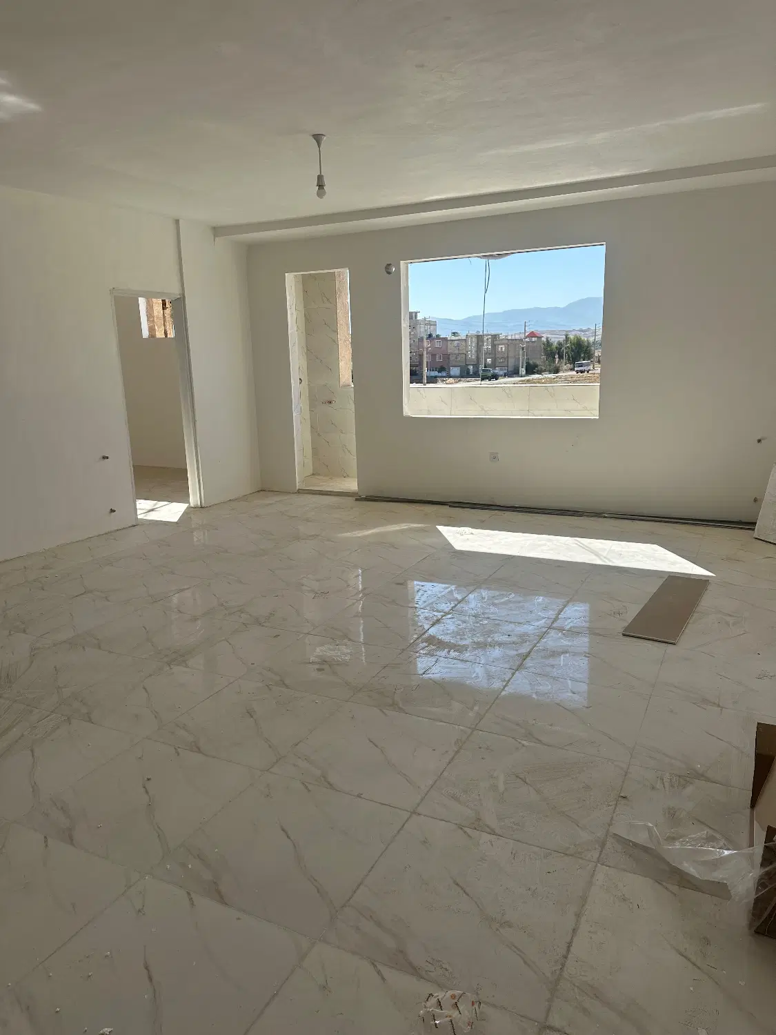 آپارتمان ۲خواب با آسانسور و پارکینگ -کوشک میدان