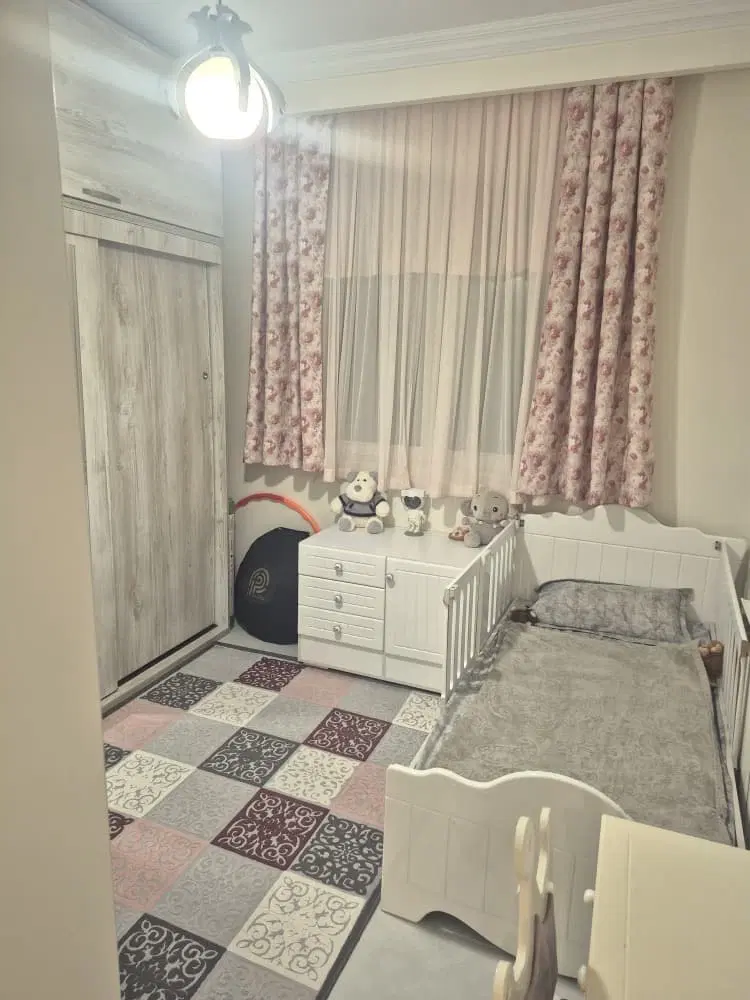 ۹۹ متر دو خوابه تاپ لوکیشن