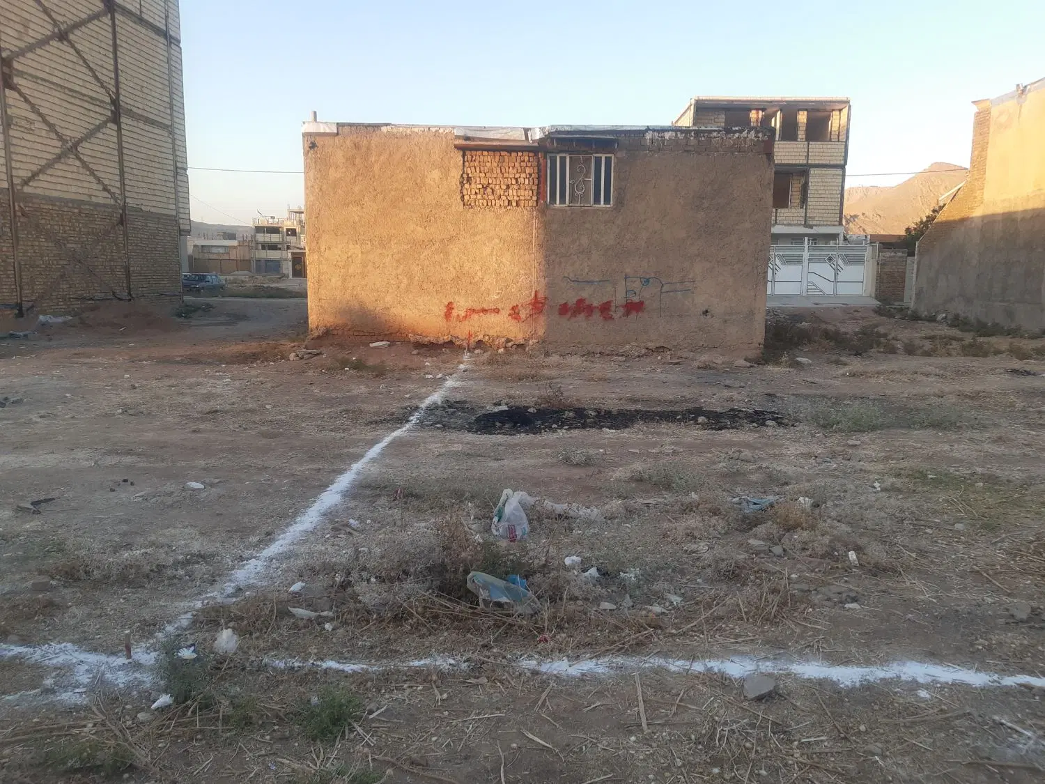 زمین مسکونی