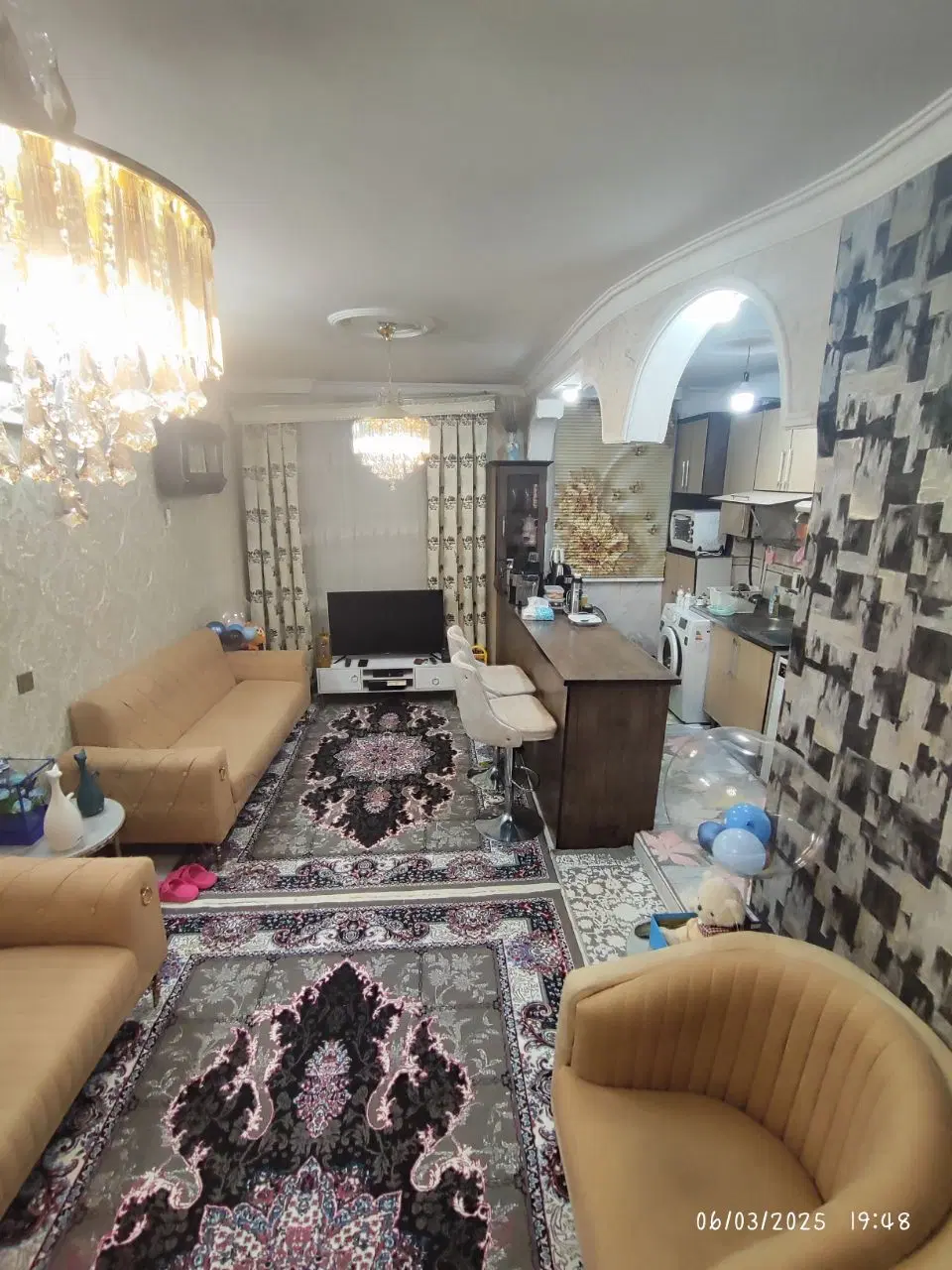 آپارتمان ۴۱ متری بسیار خوش نقشه و تمیز