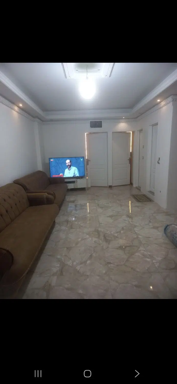 ۶۰ متر دو خواب پارکینگ انباری ط ۳ دسترسی به مترو