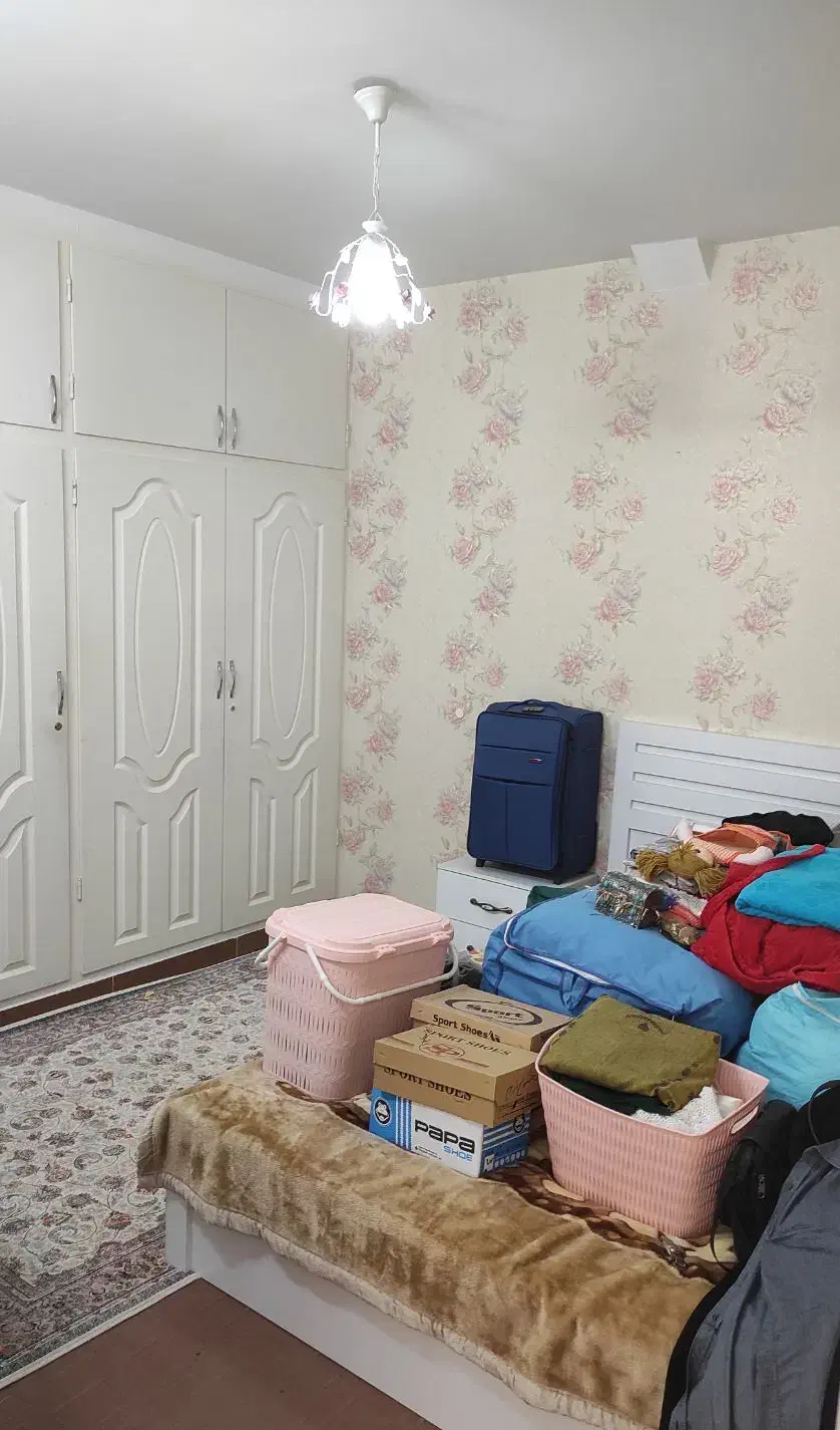 ۶۰ متر با پارکینگ اختصاصی و انباری