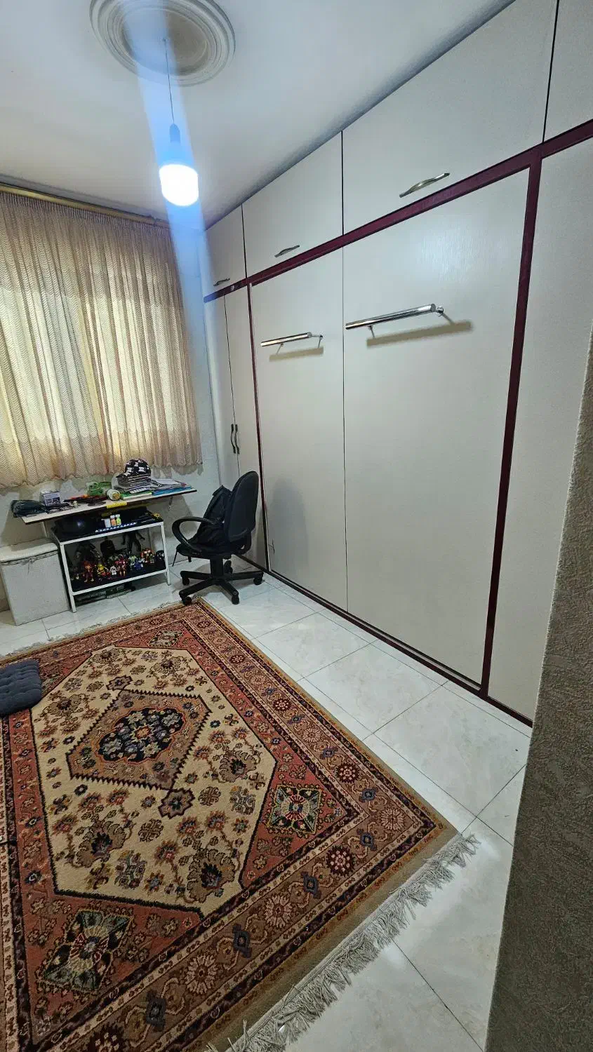 واحد ۵۱ متری  مربع و خوش نقشه تمیز بدون خرج