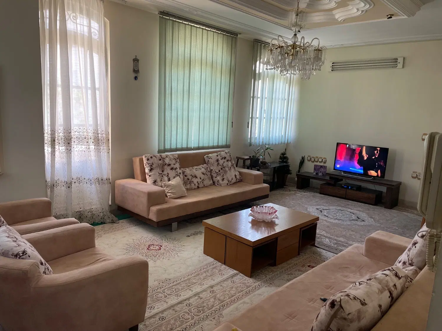 آپارتمان دو خوابه سفیر شمالی