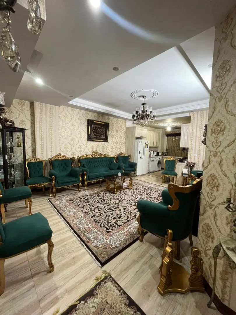 ۷۰متری _خوش نقشه _فول امکانات_تاپ لوکیشن_