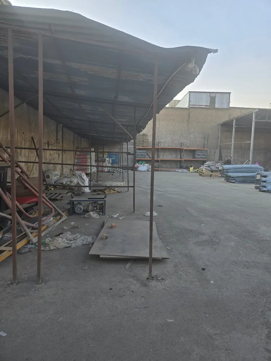 اجاره انبار بازار آهن شادآباد