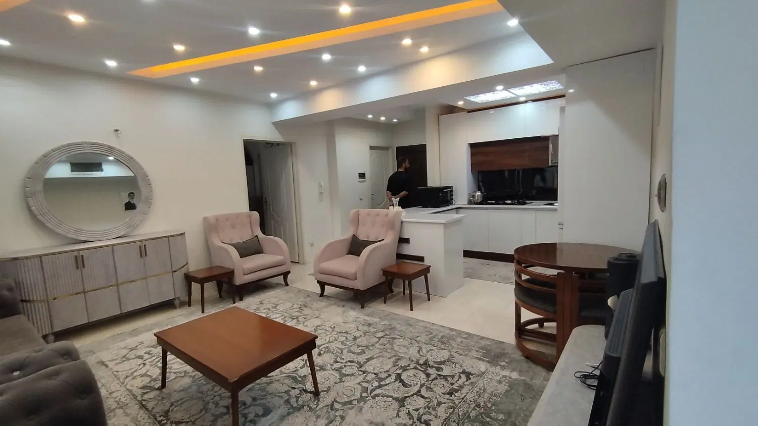 فروش آپارتمان_تک خواب_پارکینگ دار_فاز 4