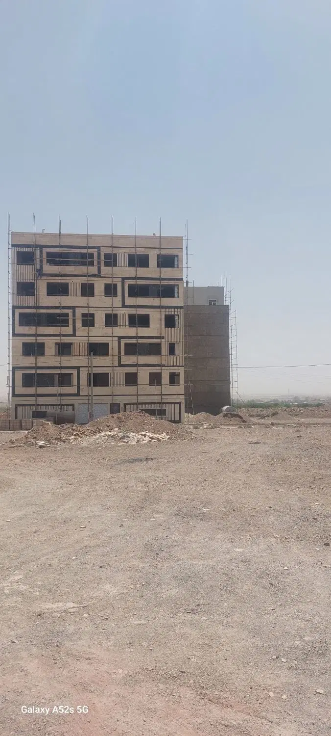زمین جنوبی ۲۰۰ متری قیامدشت شهرک گلستان