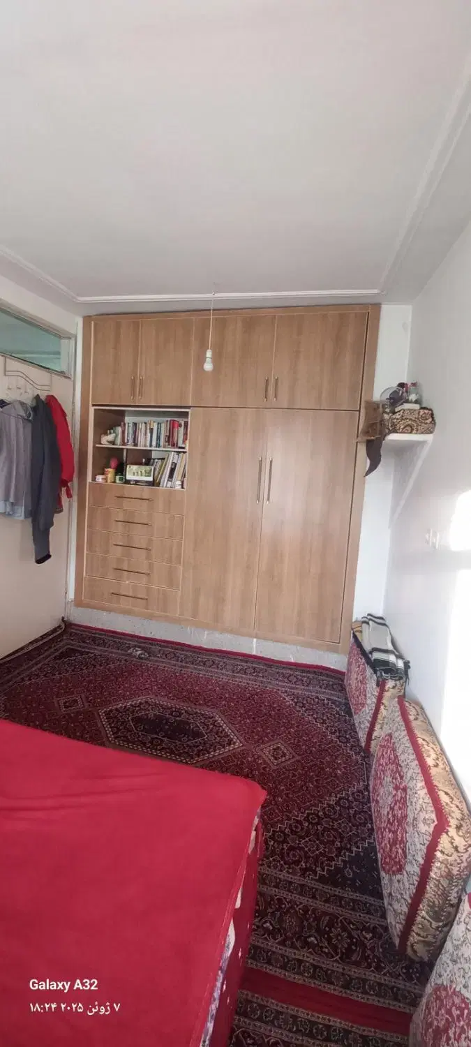 ملک ویلایی با دو دهنه مغازه اول (پربنده)