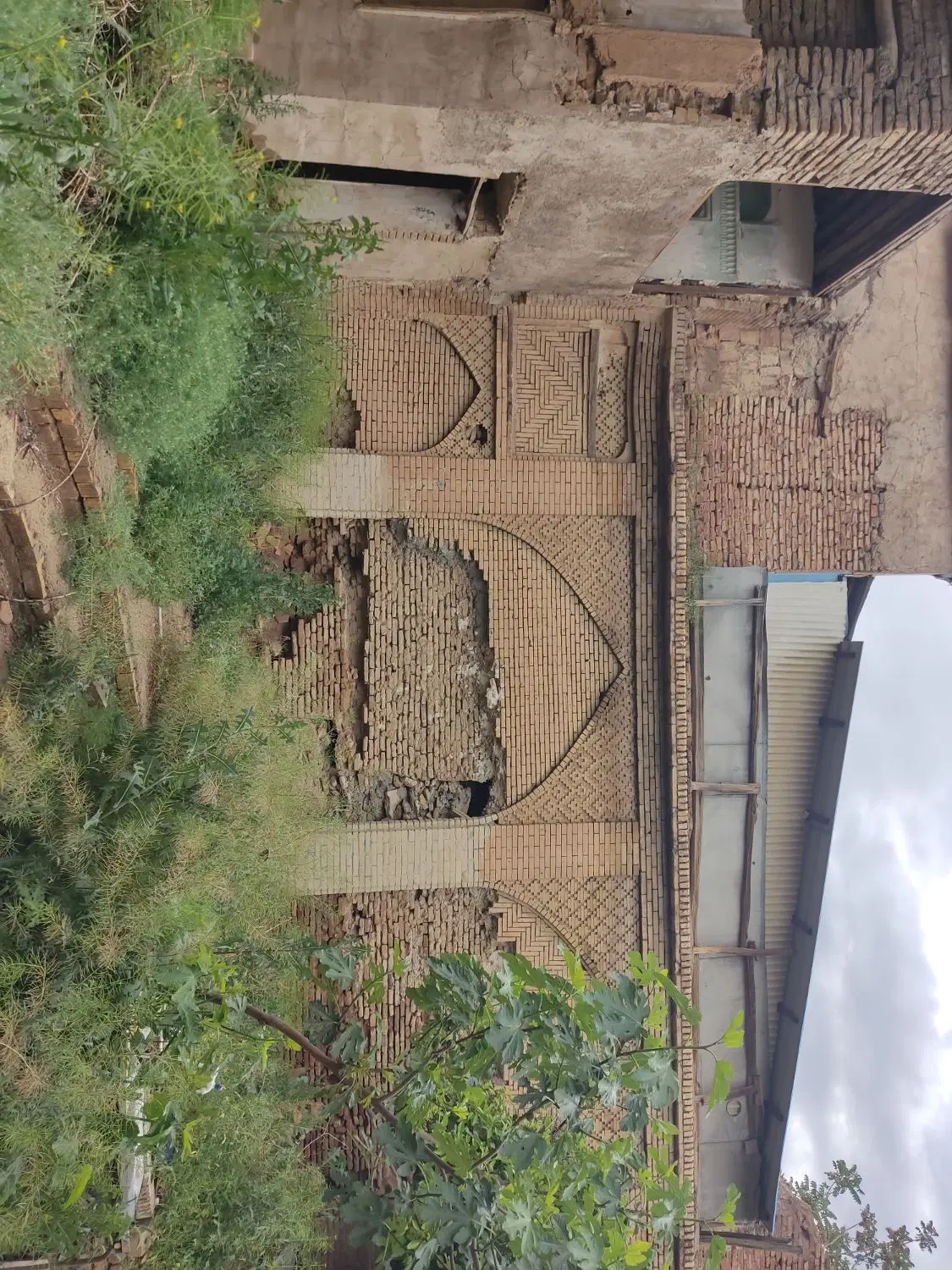 مشارکت در ساخت اقامتگاه سنتی و کافه سنتی