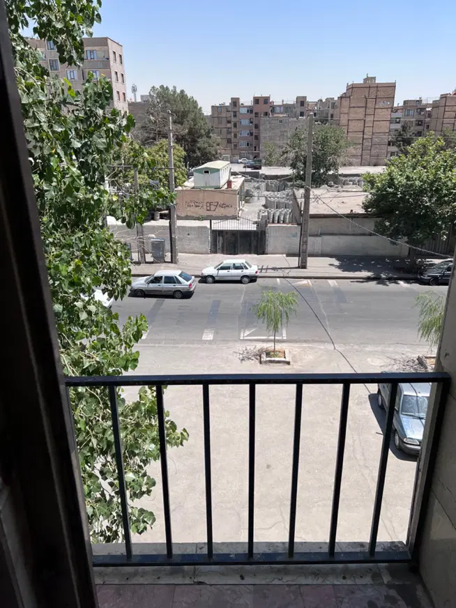 واحد۹۰ متری نبش ارکیده غربی