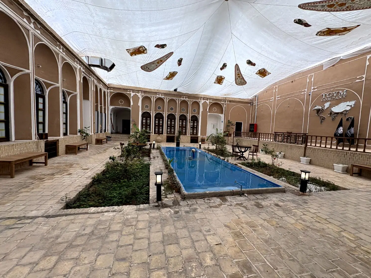 اجاره خانه سنتی ۹۰۰ متری خیابان ایرانشهر