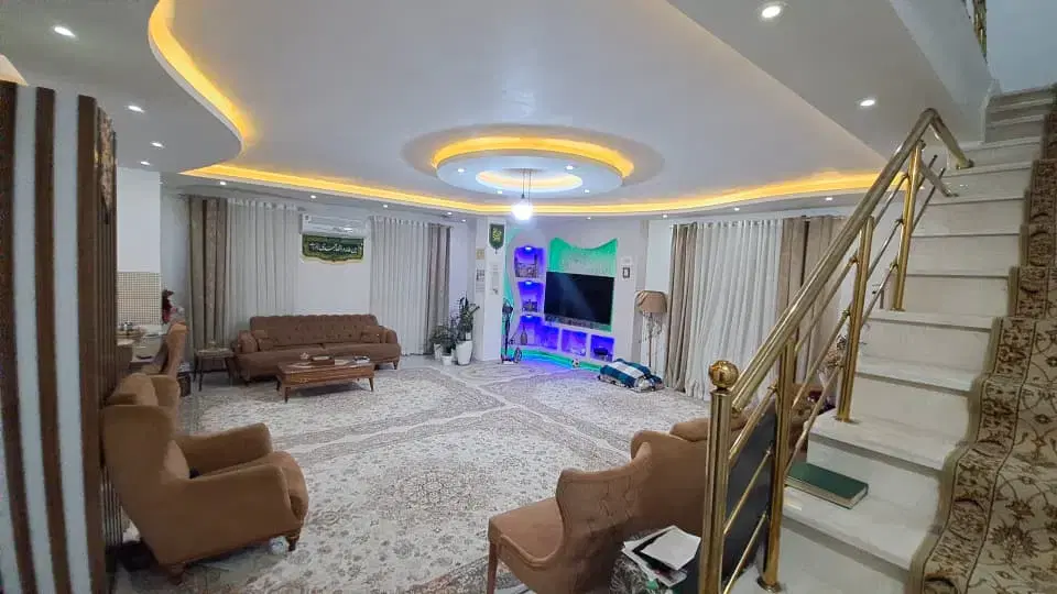 یک واحد آپارتمان نسق در استقامت یک 5طبقه 4 واحد