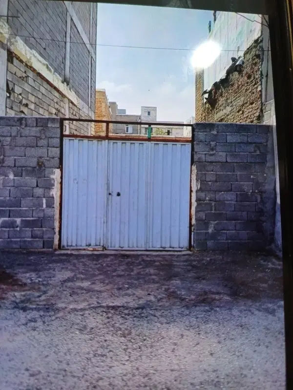 خانه در دروازه استارا دارای نقشه پروانه تمام عرصه