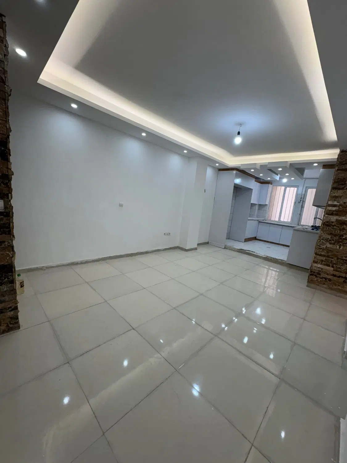 ۷۵متری ۲خواب خیابان شاهین ویلا