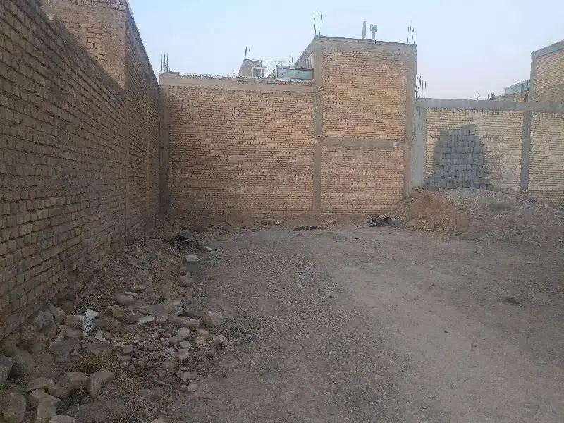 زمین فروشی