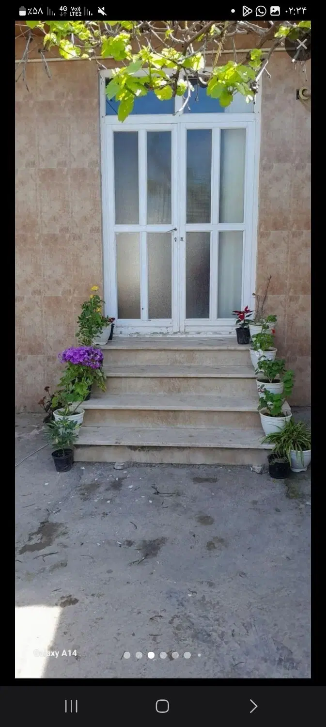 خانه ویلایی همراه باغچه  ۴۰۰متر