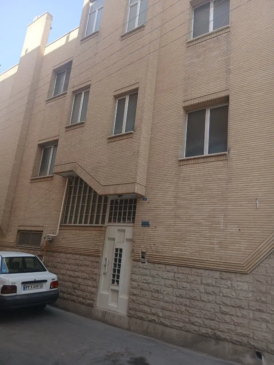اجاره ۳طبقه دربستی خ مهر علیخانی