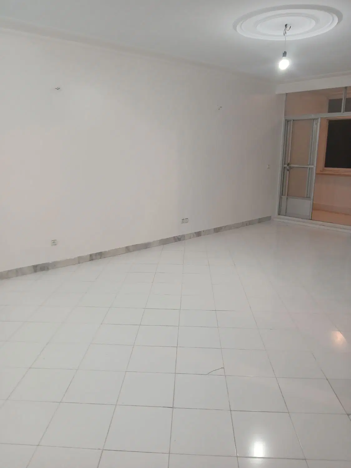 رهن  و اجاره در شهرک بهشتی،  استخر