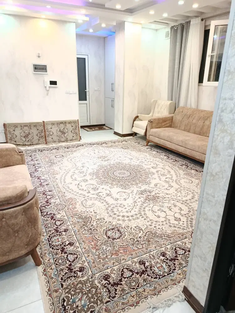 منزل فروش منزل طبقه اول با ساخت و متریال درجه یک