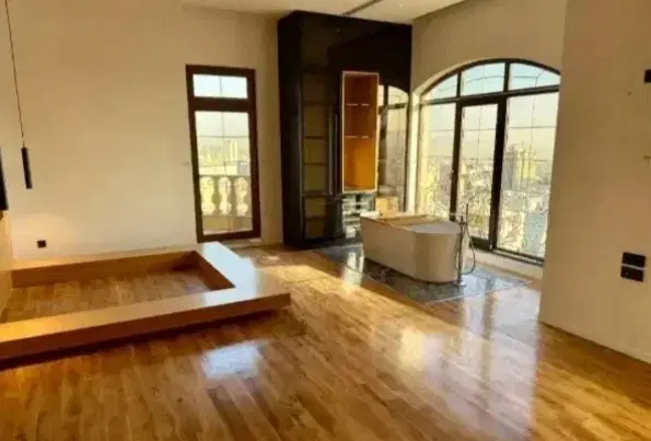 آپارتمان ، لوکس دارای مشاعات