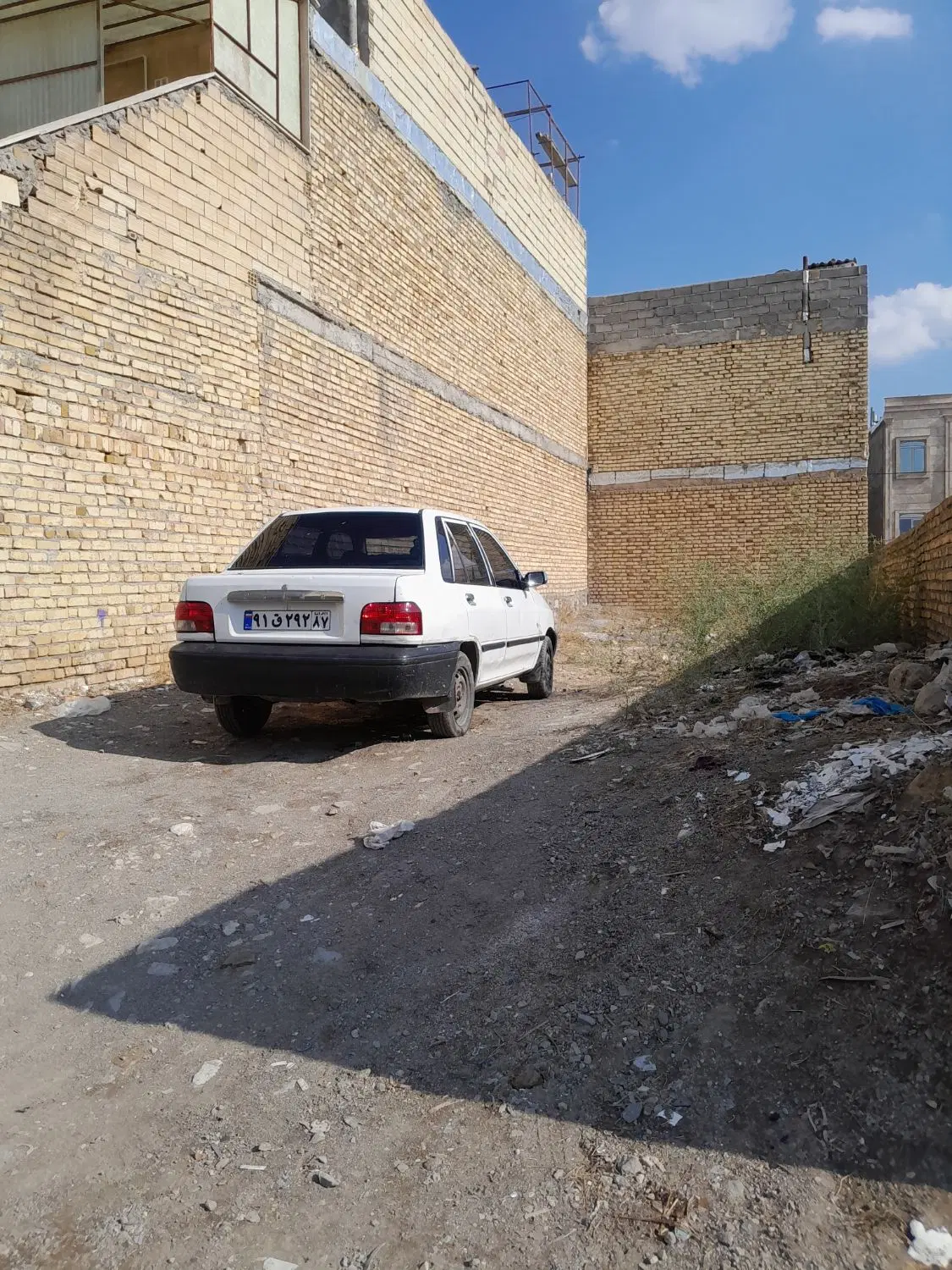زمین دواسب