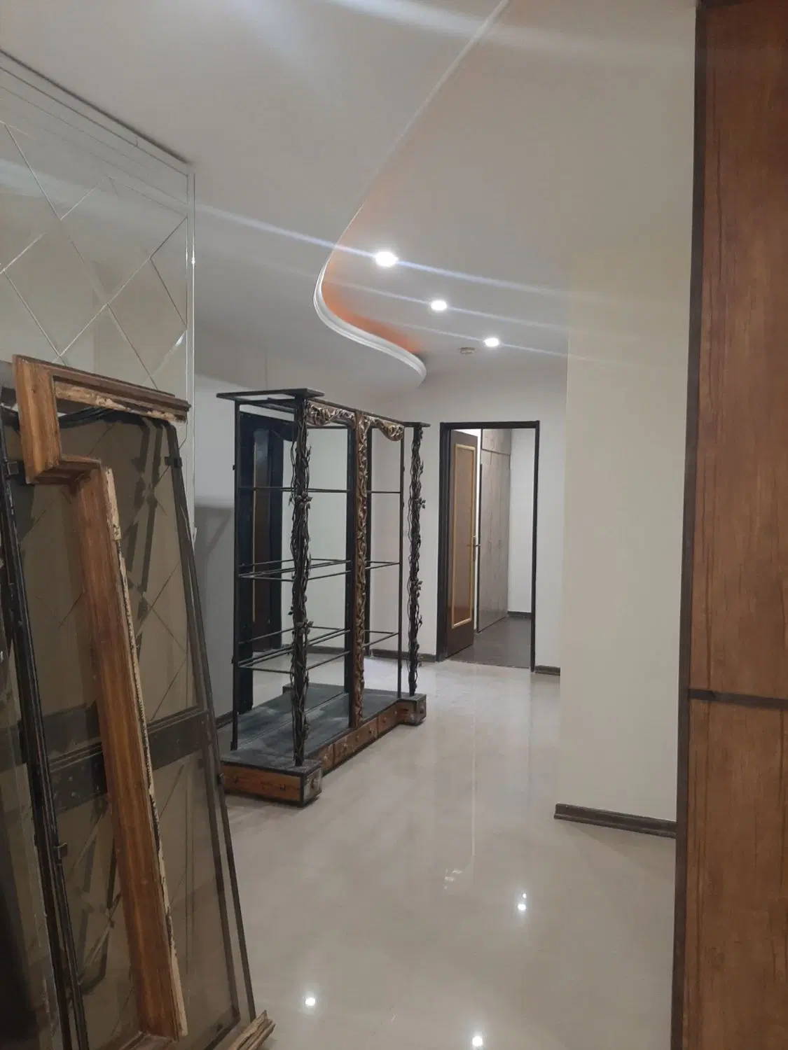 آپارتمان ۱۳۵متری ۳خواب فول امکانات پیروزی ۴