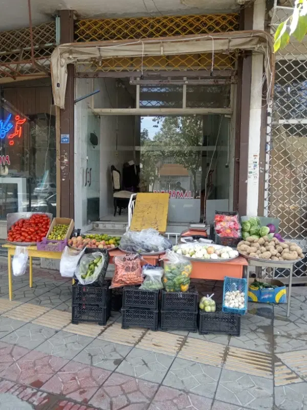 اجاره و واگذاری مغازه دوطبقه نبش میدان
